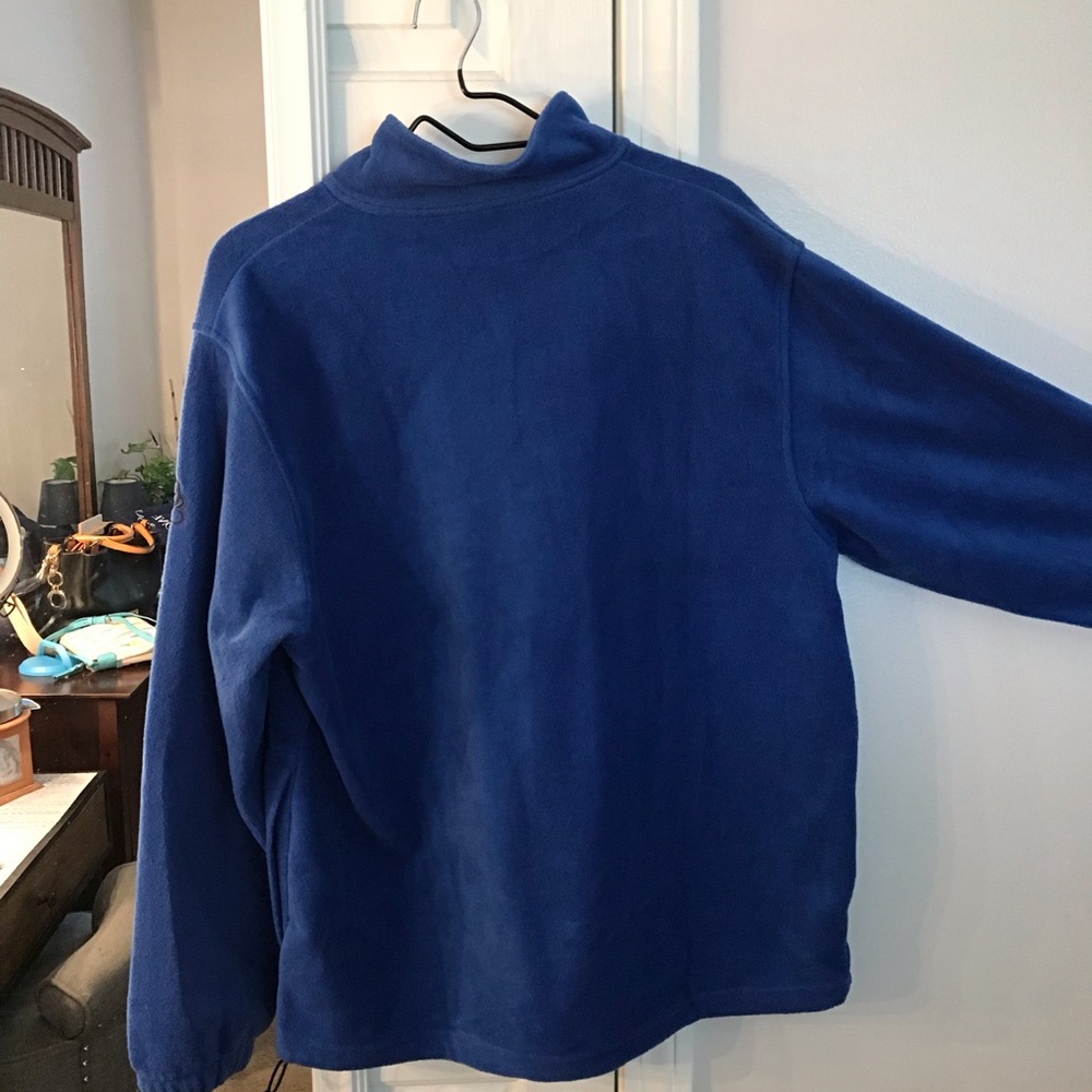 Dooney & Bourke Official Staff Tent Sale EMPLOYEES ONLY Pullover 😲 LAST ONE!!!